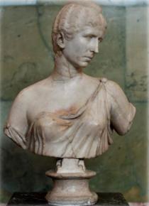 Foto einer Skulptur Cornelia Saloninas aus St. Petersburg, Russland